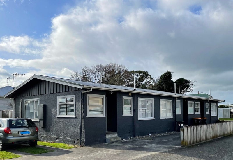 2/11 Pascal Street, City Centre, Palmerston North, Manawatu / Whanganui - Carousel 1