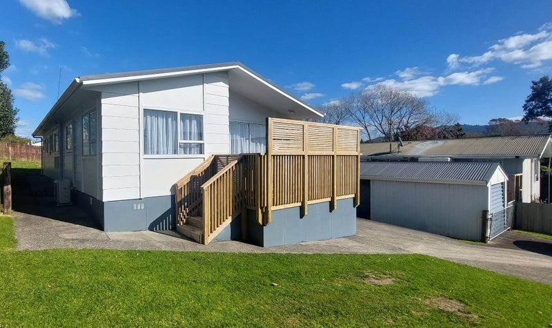25 Raymond Avenue, Te Puke, Te Puke - Carousel 1