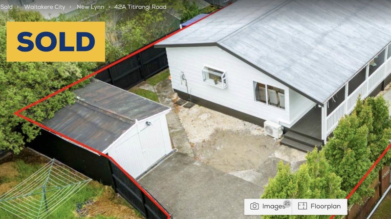 42A Titirangi Road, New Lynn, Auckland - Carousel 1