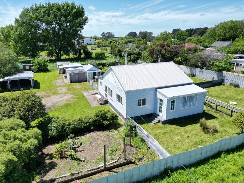 67 Avenue Road, Foxton, Foxton - Carousel 2