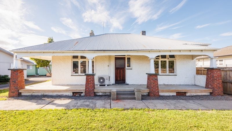 972 Tremaine Avenue, Roslyn, Palmerston North - Carousel 1