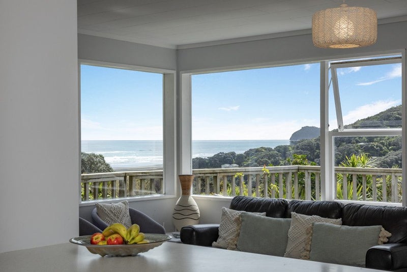90 Seaview Road, Piha, Waitakere City, Auckland - Carousel 1