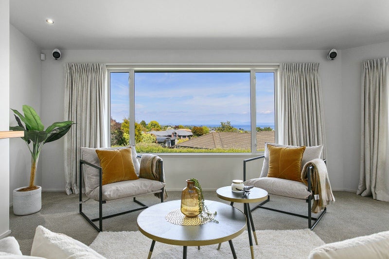 19 Magnolia Rise, Waipahihi, Taupo, Waikato - Carousel 2