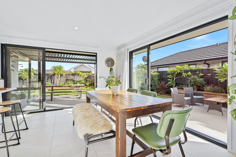 26 Kitemaunga Avenue, One Tree Point - Carousel 2