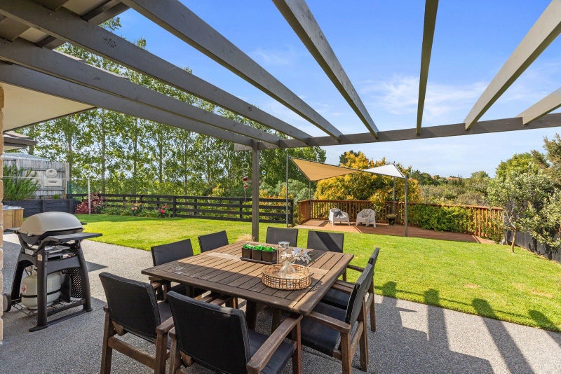 10 Carex Close, Pyes Pa, Tauranga - Carousel 2