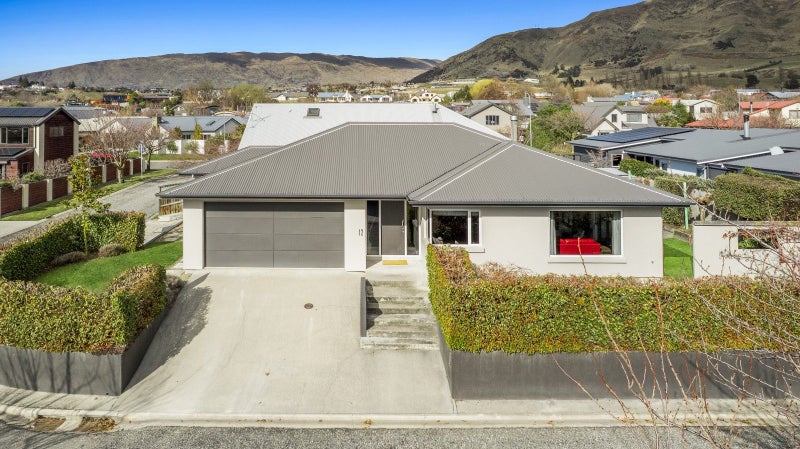 12 Jessies Crescent, Wanaka - Carousel 2