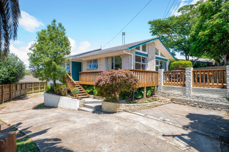 6 Te Anau Place, Glenview, Hamilton - Carousel 1