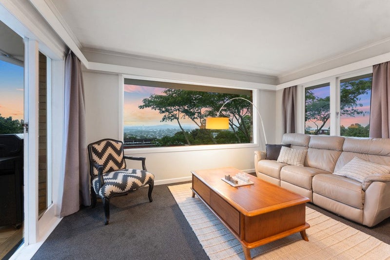 1/177 Glenfield Road, Hillcrest, Auckland - Carousel 1