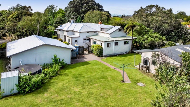165 South Road, Hawera - Carousel 1
