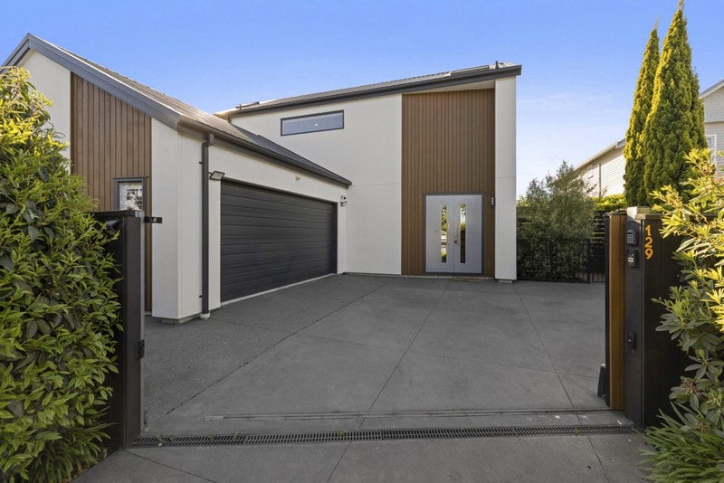 129 St Albans Street, St Albans, Christchurch - Carousel 1