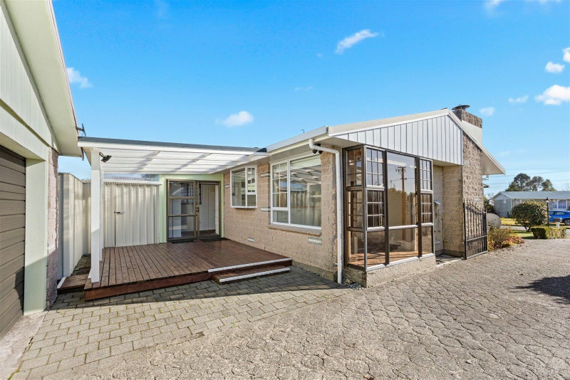 38 Lyndhurst Street, Westport, Westport - Carousel 2