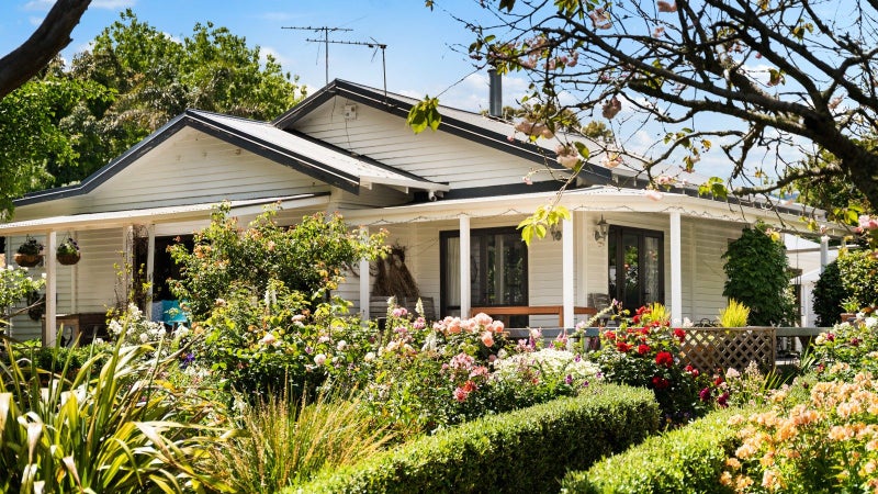 23 Wharf Road, Pukekohe - Carousel 1