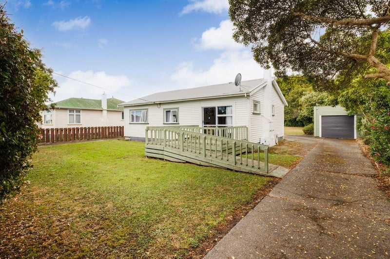 63 King Street, Marton - Carousel 1