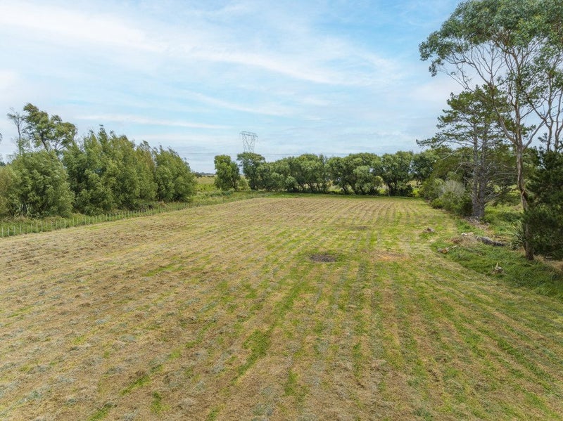 153 Swamp Road, Te Horo - Carousel 30