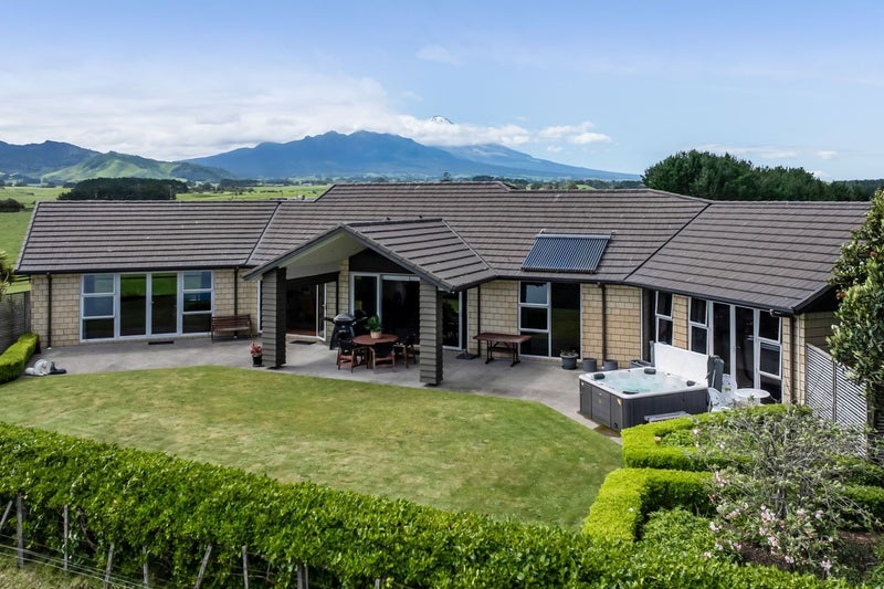 253 Lower Pitone Road, Oakura, New Plymouth, Taranaki - Carousel 2