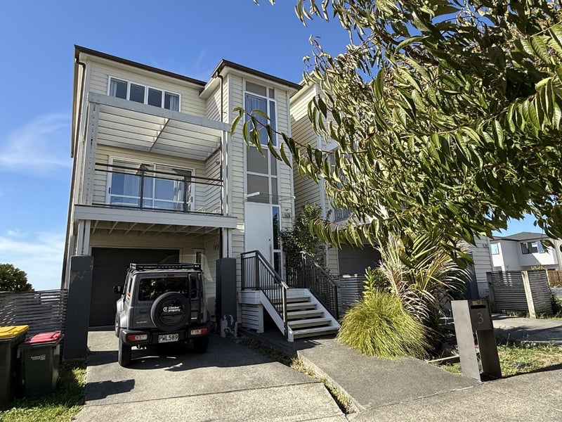 3 Panakenake Way, Flat Bush, Auckland - Carousel 1
