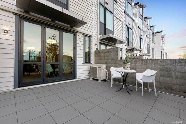 313 Murphys Road, Flat Bush, Auckland - Carousel 1