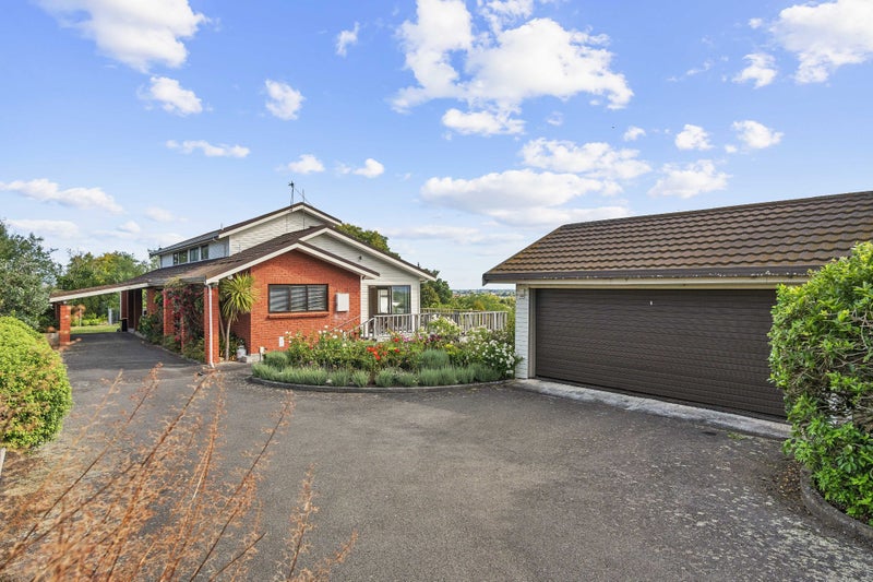 5 Kauri Grove, Lansdowne, Masterton - Carousel 1