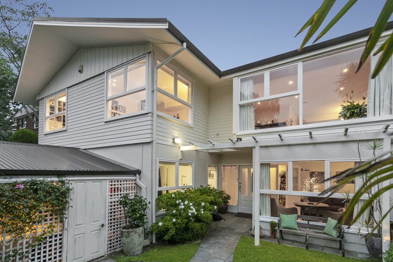 22 Southern Cross Road, Kohimarama, Auckland - Carousel 2
