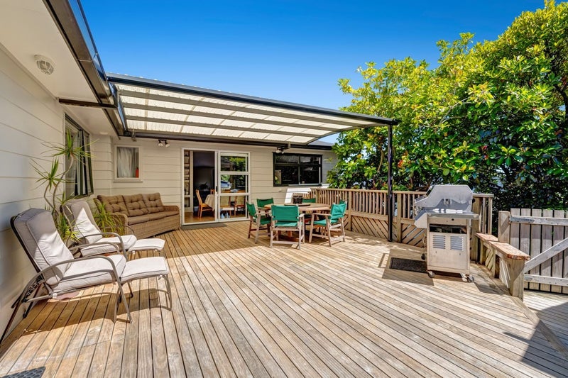 28 Gilshennan Valley, Red Beach, Red Beach - Carousel 2