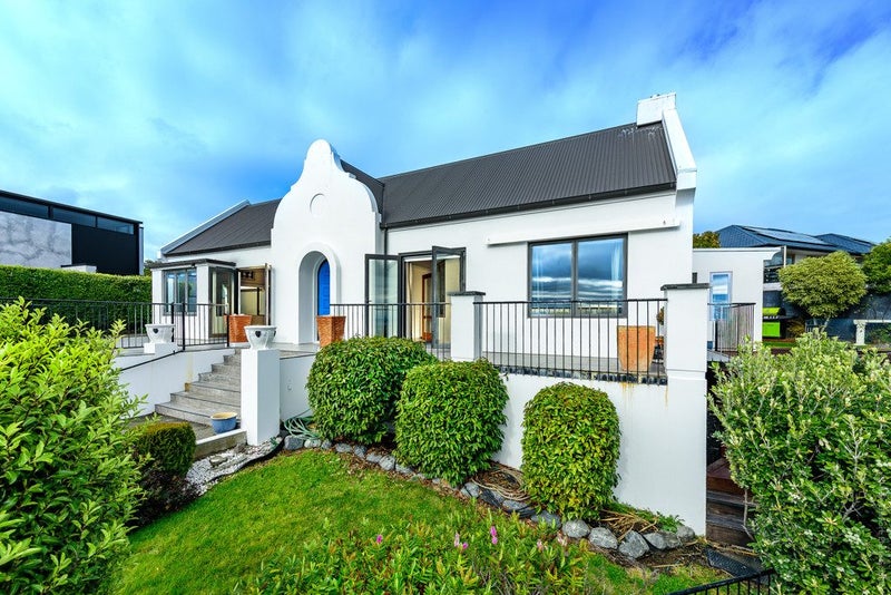 7 Millway Place, Huntsbury, Christchurch - Carousel 1