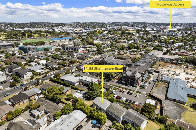1/185 Shakespeare Road, Milford, Auckland - Carousel 33