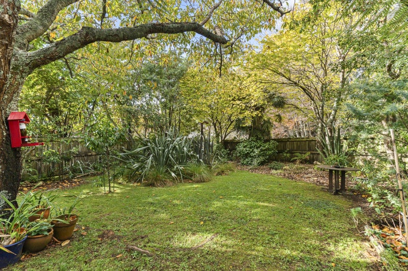 5 Elizabeth Place, Ferndale, New Plymouth - Carousel 18