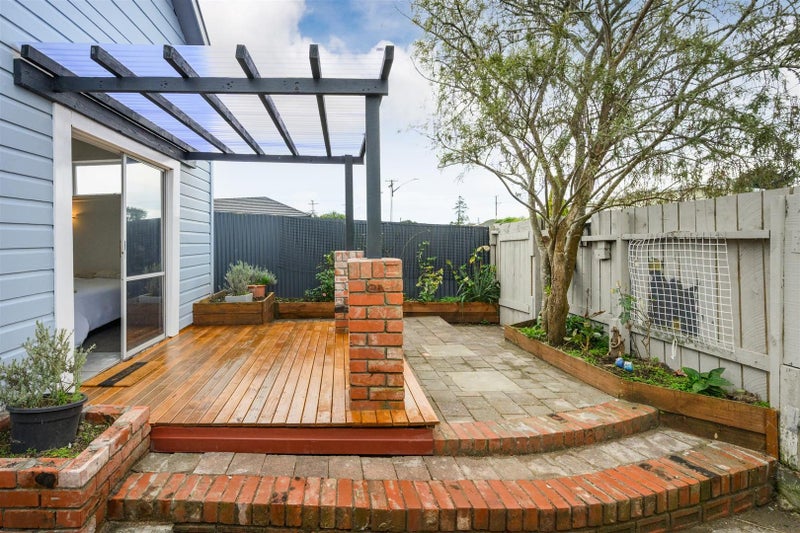 140 Broadway, Marton, Marton - Carousel 1