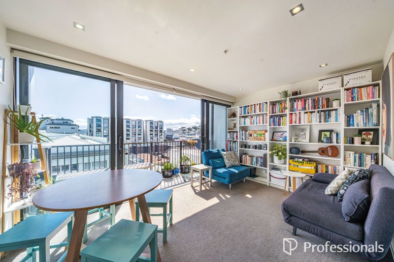 72/13 College Street, Te Aro, Wellington - Carousel 23