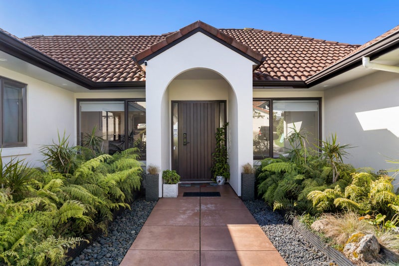 54 Mt Lebanon Crescent, The Gardens, Auckland - Carousel 2