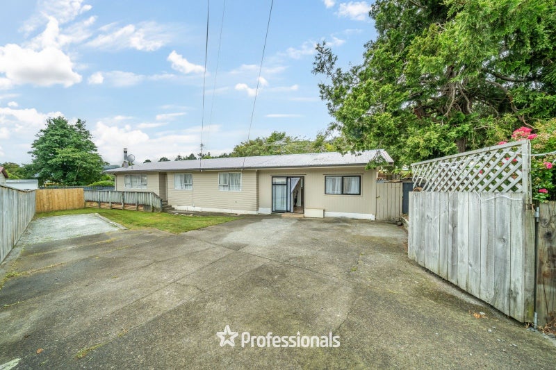 9 Kairimu Street, Stokes Valley, Lower Hutt - Carousel 1