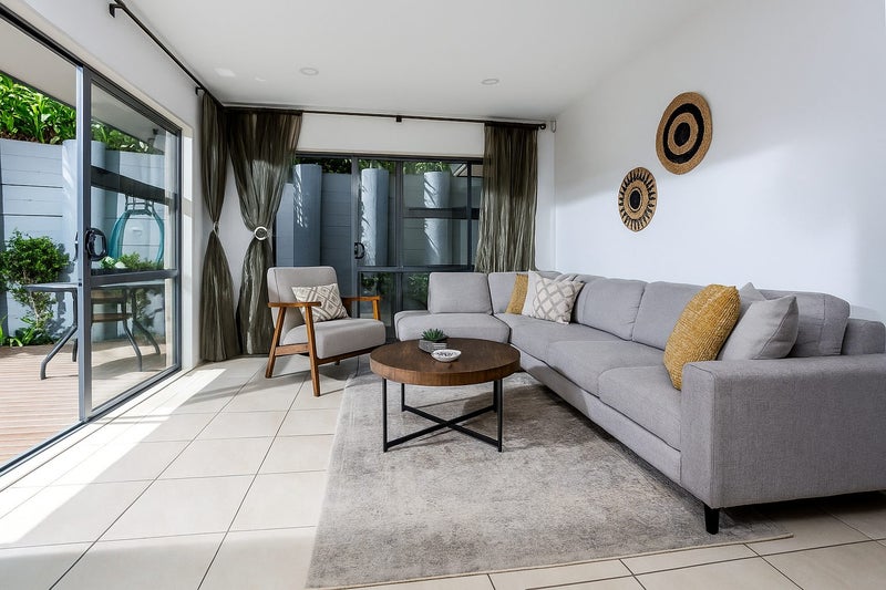 25 Langana Avenue, Browns Bay, Auckland - Carousel 2