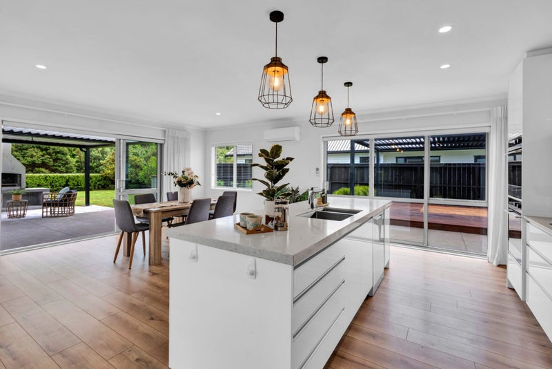 13 Birdie Lane, Waiwhakaiho, New Plymouth - Carousel 2