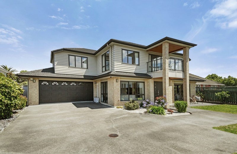 11A Wai-Iti Crescent, Woburn, Lower Hutt - Carousel 1