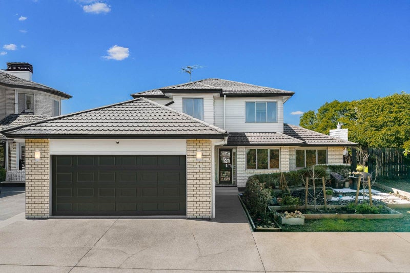 53 Fairview Avenue, Fairview Heights, Auckland - Carousel 1