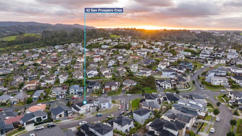 42 San Prospero Crescent, Henderson, Auckland - Carousel 1