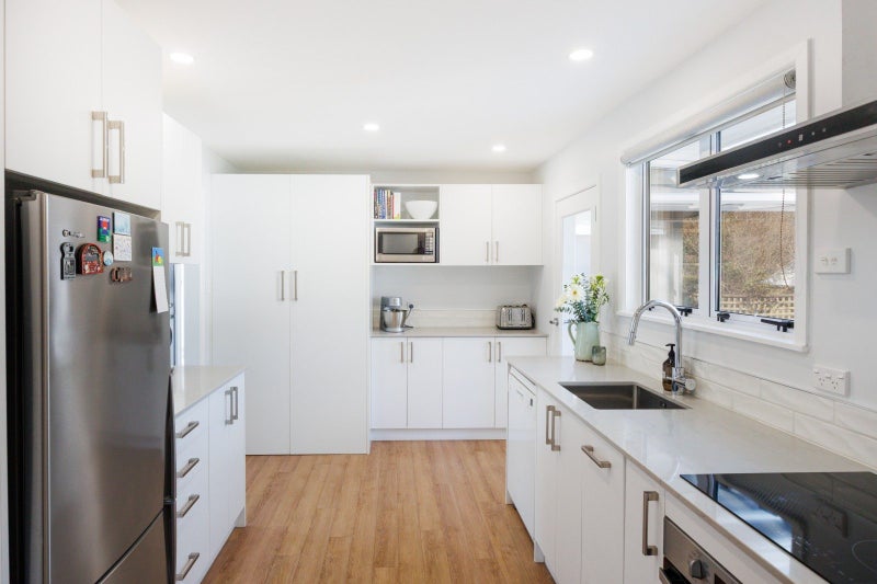 37 Parkland Crescent, Terrace End, Palmerston North - Carousel 2