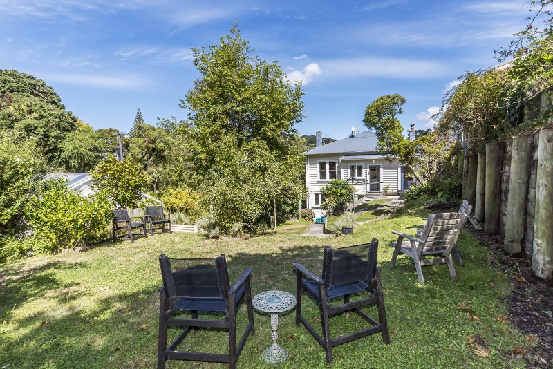 105 Hamilton Road, Hataitai, Wellington - Carousel 16