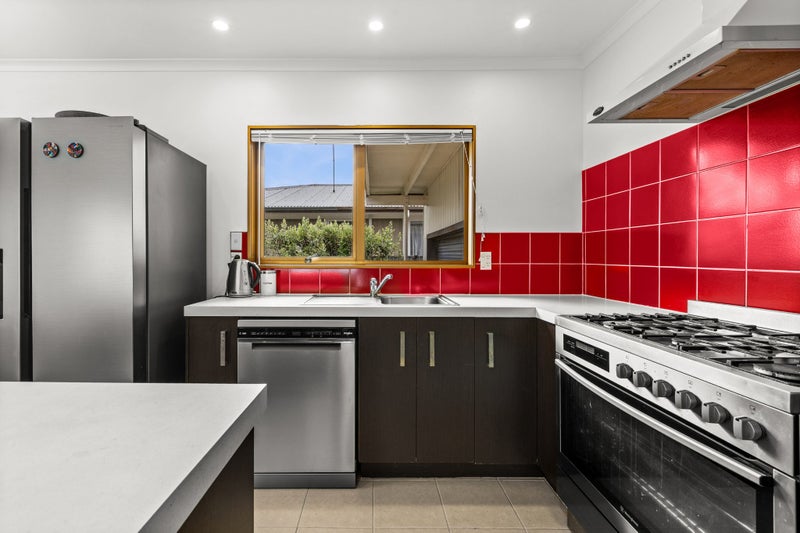 17 Elliott Street, Taradale, Napier - Carousel 2