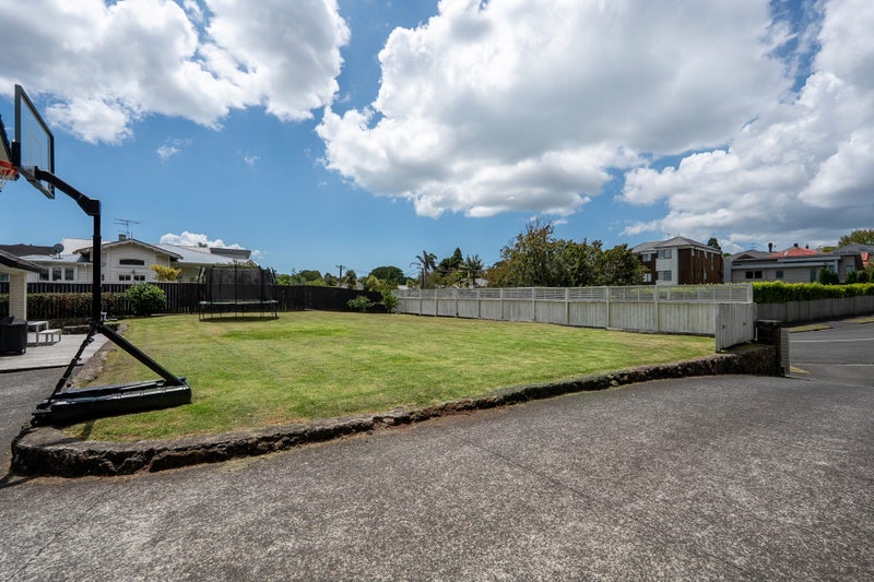 18 Wilding Avenue, Epsom, Auckland - Carousel 2