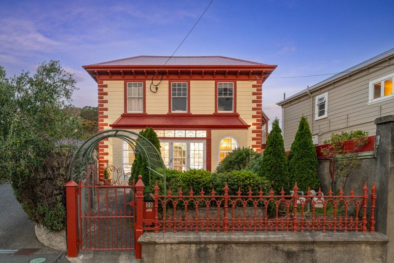30 Roxburgh Street, Mount Victoria, Wellington, Wellington - Carousel 1