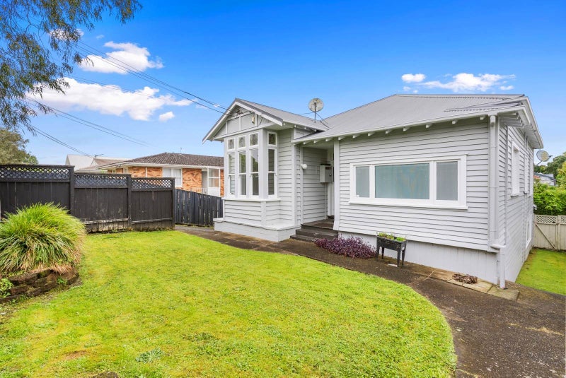 17 Kensington Avenue, Mount Eden, Auckland - Carousel 1