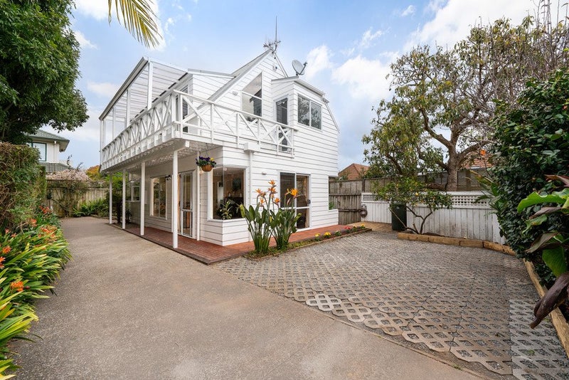 30A Green Lane East, Remuera, Auckland - Carousel 1