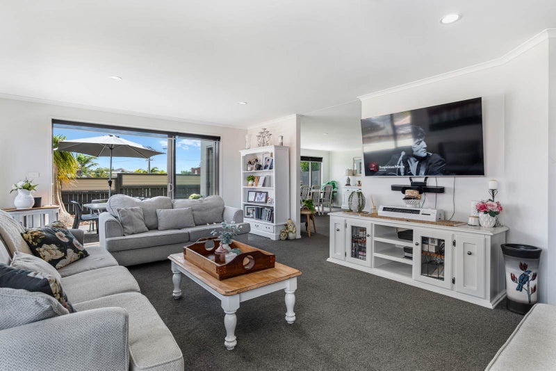 24 Bay Street, Red Beach, Red Beach - Carousel 1