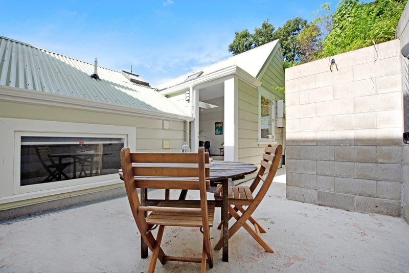 168A Sydney Street West, Thorndon, Wellington - Carousel 12