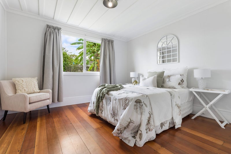 7 View Road, Warkworth, Warkworth - Carousel 2