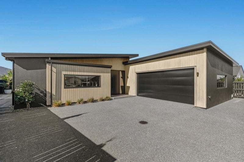 187 Te Okuroa Drive, Papamoa, Papamoa - Carousel 1