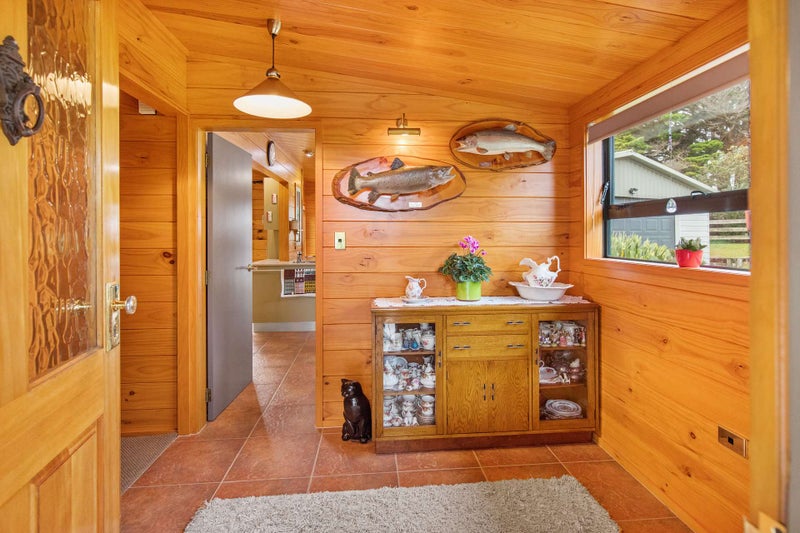 269 Tanners Point Road, Tanners Point, Tahawai - Carousel 2