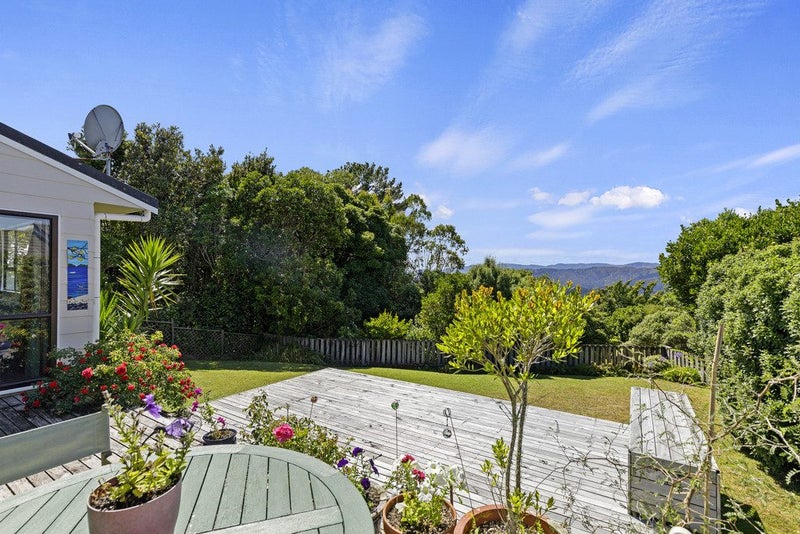 3 Owaka Close, Kelson, Lower Hutt - Carousel 1