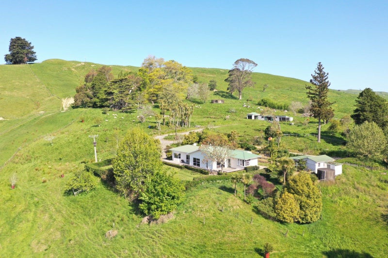 750 Clareinch Road, Waipawa - Carousel 1